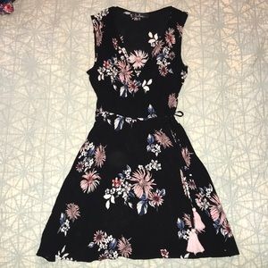 Lulus Exclusive! Floral Print Wrap Dress!